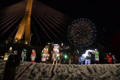 ザ・もつけ祭り&冬花火|2月14日(土)ねぶたの家ワ・ラッセ西の広場で開催、雪上綱引きと冬花火の熱狂祭 🔥❄️