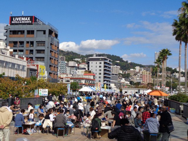「第16回熱海おさかなフェスティバル(2026)」10月31日(土)・11月1日(日)親水公園イベント広場で開催!浜焼きや遊覧船の無料運航も